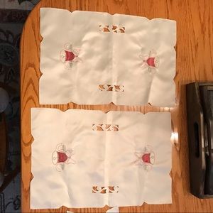 Christmas place setting & star shaped doily